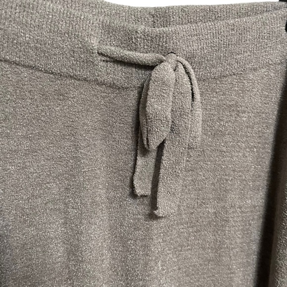 Barefoot Dreams Cozychic Ultra Lite Joggers - Picture 4 of 8